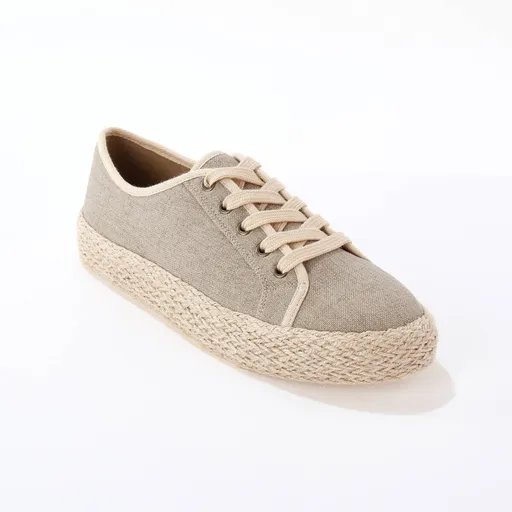 Tenisky s bielou podrážkou