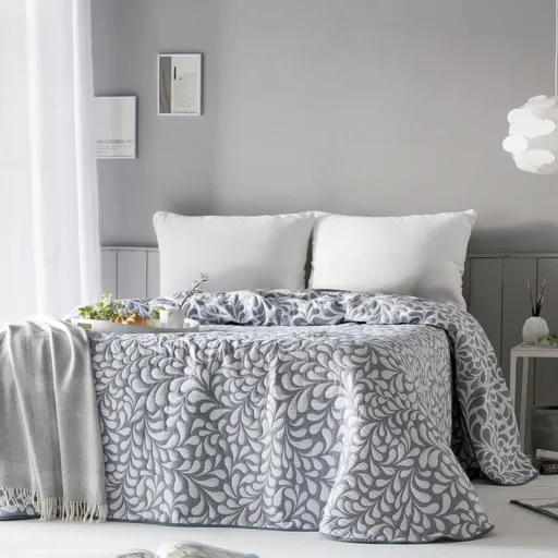 Žakárový prikrývka na posteľ s motívom Listov