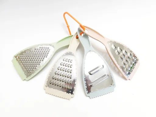 MAKRO - Strúhadlá s rukoväťou 4ks 7,5x20cm