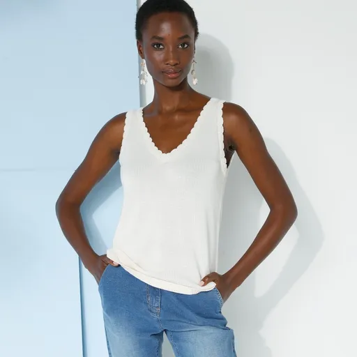 Pulóvrový top s výstrihom do ,,V''