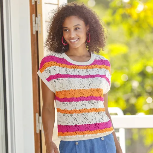 Ažúrové tričko s pruhmi