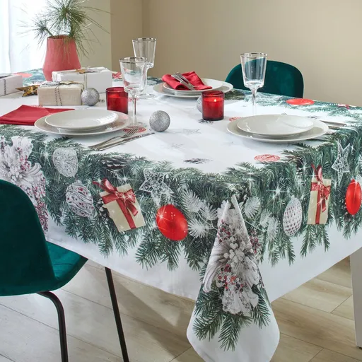 Obrus s potlačou vianočného venca a úpravou proti škvrnám