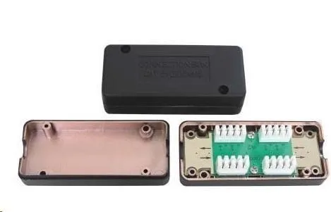 Spojovací box STP Cat6A narážací, čierna