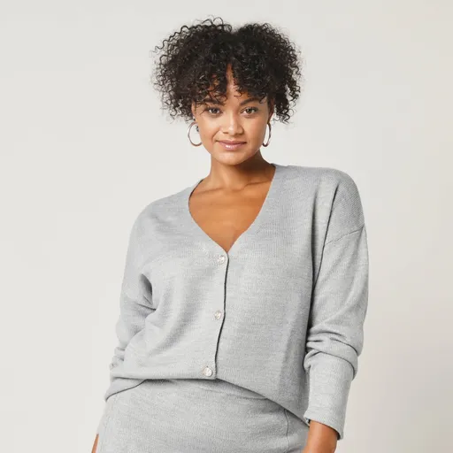 Voľný sveter na gombíky