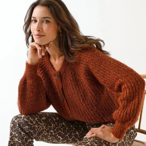 Sveter s prímesou metalických vlákien