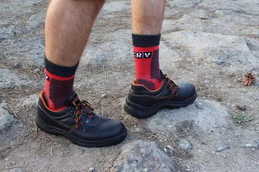 MEĽNICK ponožky červená č. 45/46