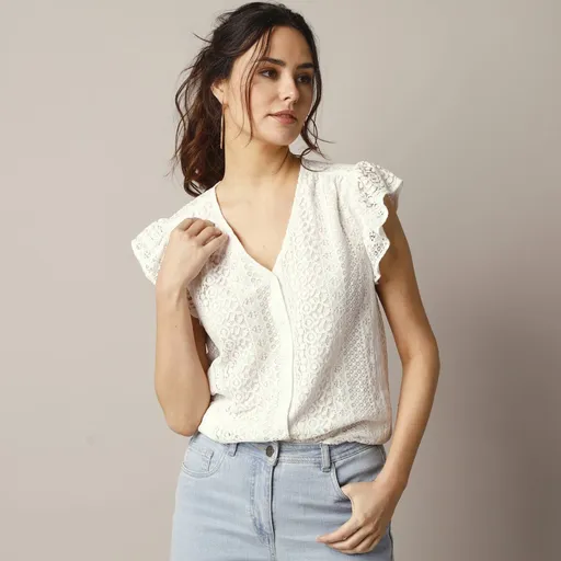 Košeľová blúzka s výstrihom do V a čipkou