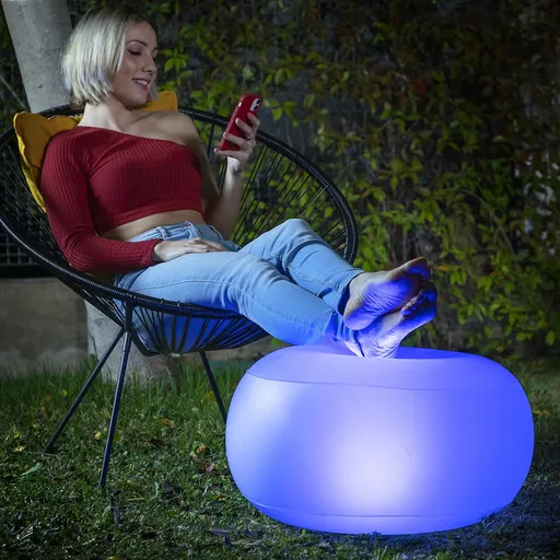 InnovaGoods Nafukovací sedačka s vícebarevnou LED a dálkovým ovladačem Pulight