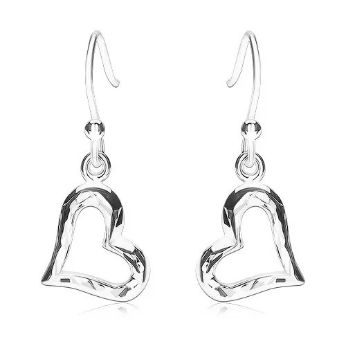 Strieborné náušnice 925, vypuklý obrys srdiečka, lesklý povrch so zárezmi