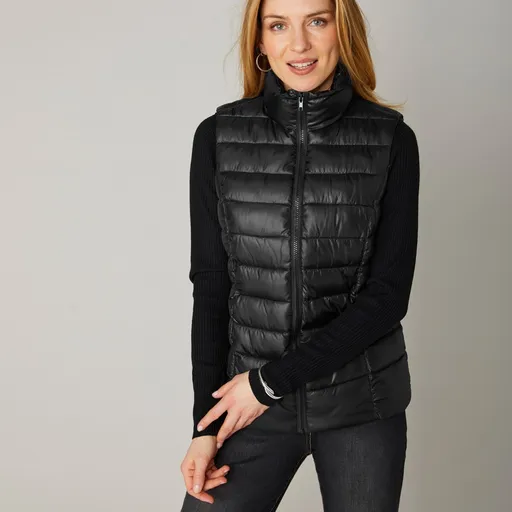 Nepremokavá prešívaná vesta na zips