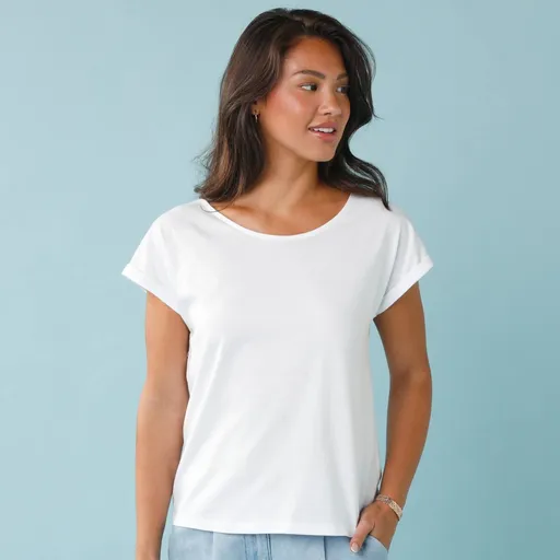 Jednofarebné tričko s krátkymi rukávmi, pre nižšiu postavu