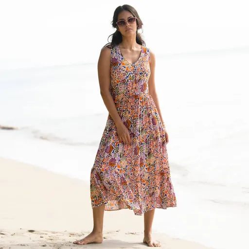 Dlhé volánové šaty s potlačou