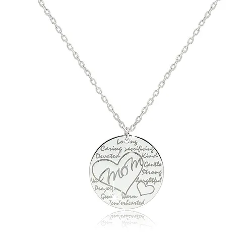 Ródiovaný strieborný náhrdelník 925 - lesklý krúžok s nápisom "Mom" v kontúre srdca