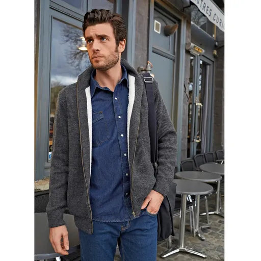 Sveter z hladkého úpetu so stojačikom na zips a 30 % podielom vlny