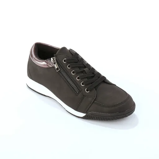 Nízke tenisky so šnúrkami