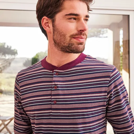 Pyžamo s potlačou na hrudníku