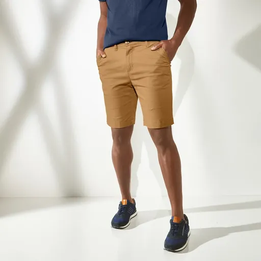 Jednofarebné chino bermudy v klasickom strihu