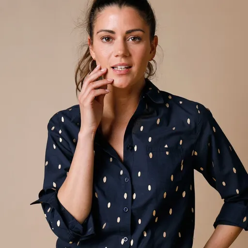 Košeľa s rukávmi na ohrnutie so zlatou potlačou