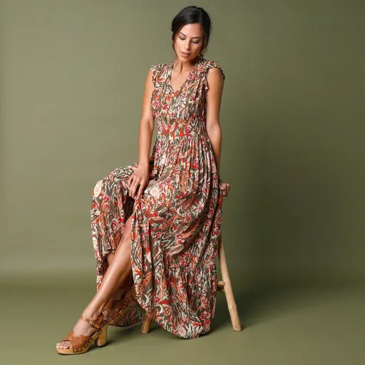 Dlhé krepónové šaty s rozparkom a potlačou