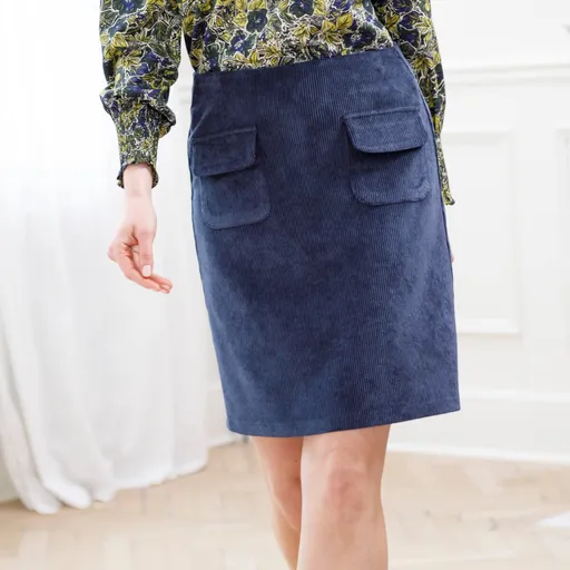 Rozšírená menčestrová sukňa s vreckami