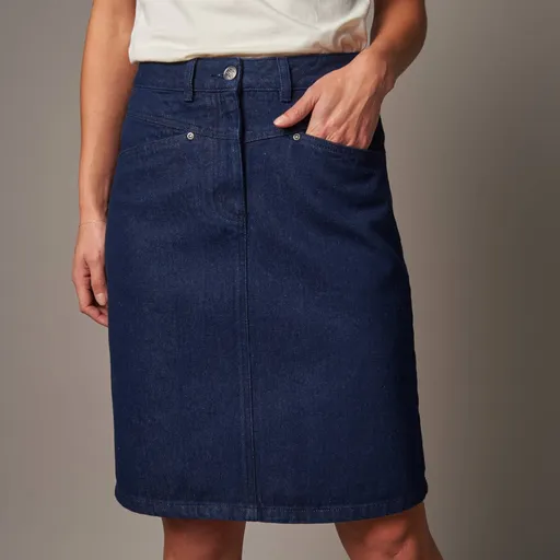 Krátka džínsová sukňa