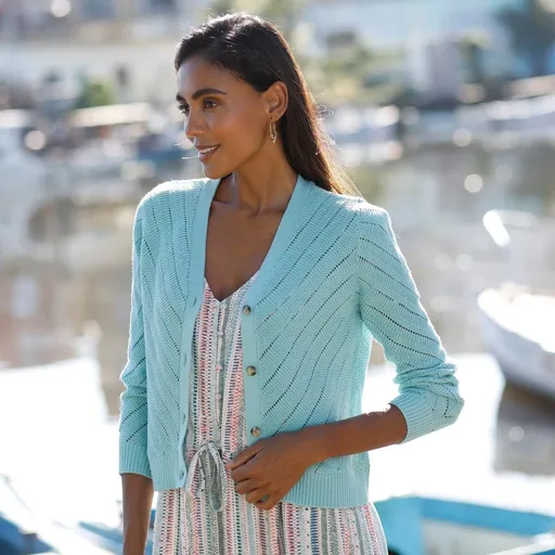 Ažúrový sveter na gombíky, krátky strih