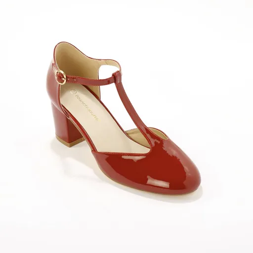 Lakované lodičky s remienkom