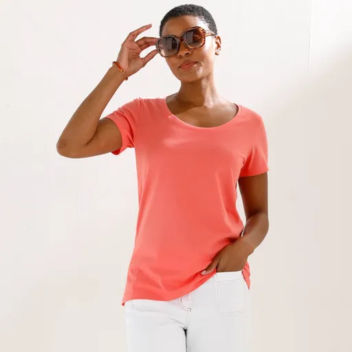 Jednofarebné tričko s krátkymi rukávmi