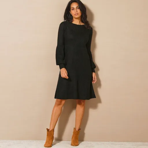 Rozšírené úpletové šaty