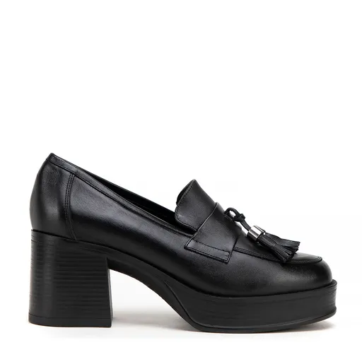 Dámske kožené lodičky na podpätku čierne 99-D-305-1