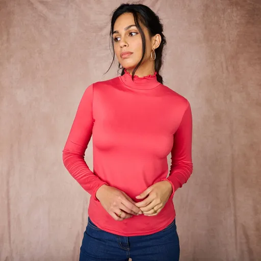 Jednofarebné tričko so stojačikom a zvlneným zakončením