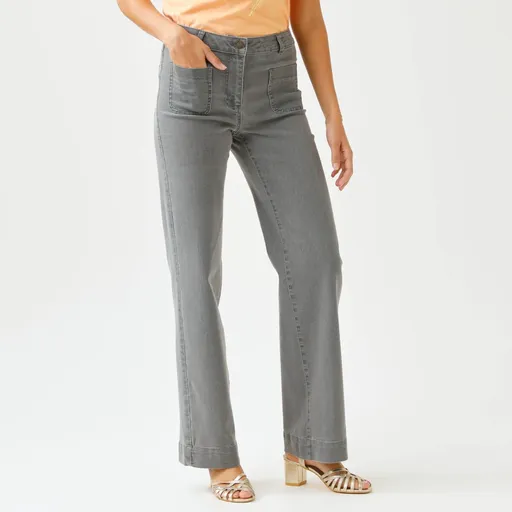 Široké džínsy s vysokým pásom pre nižšiu postavu