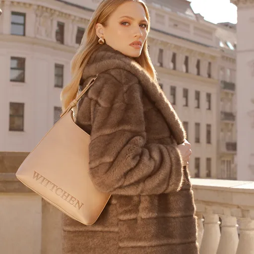 Damska torebka worek z tłoczonym logo beżowa 99-4Y-435-9