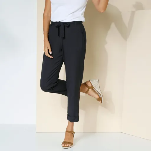 Splývavé 7/8 nohavice s opaskom