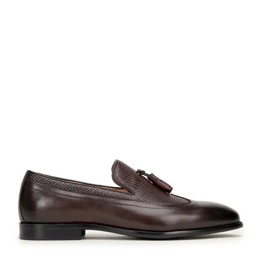 Pánske kožené mokasíny s pleteným vzorom a strapcom hnedé 99-M-300-4