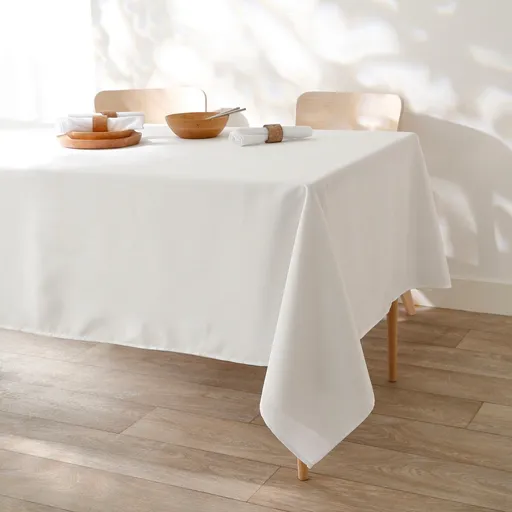 Jednofarebný obrus s ľahkou údržbu