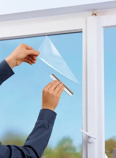 Die moderne Hausfrau Termoizolační okenní fólie