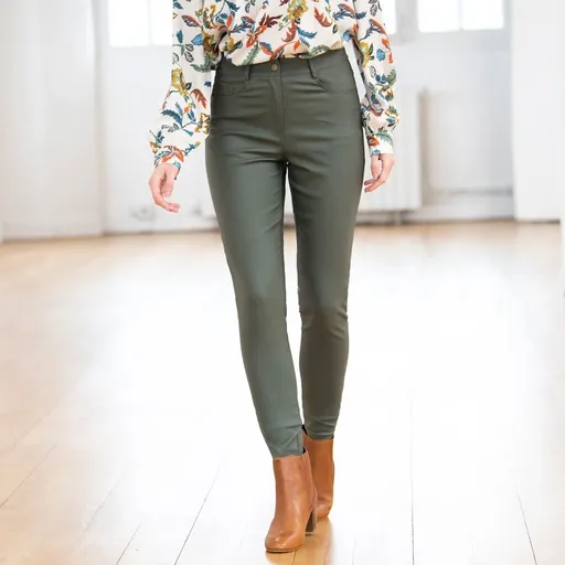 Úzke koženkové nohavice