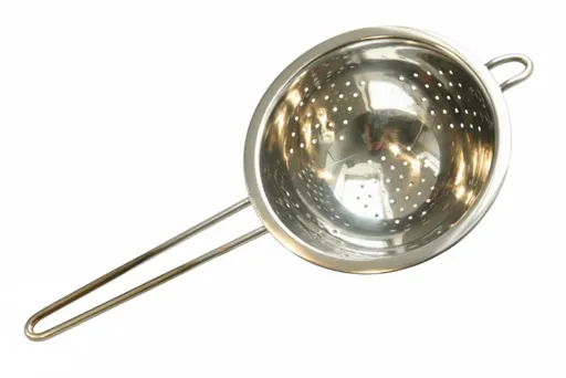 MAKRO - Cedník 16 cm s rukoväťou