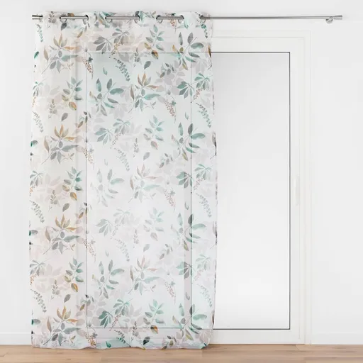 Voálová záclona s rastlinným vzorom
