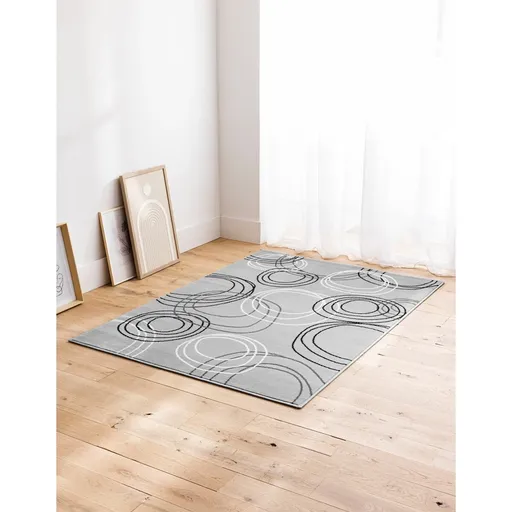 Koberec so vzorom kruhov