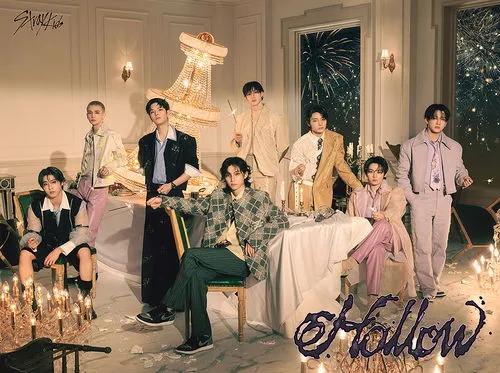 Stray Kids, Hollow, CD