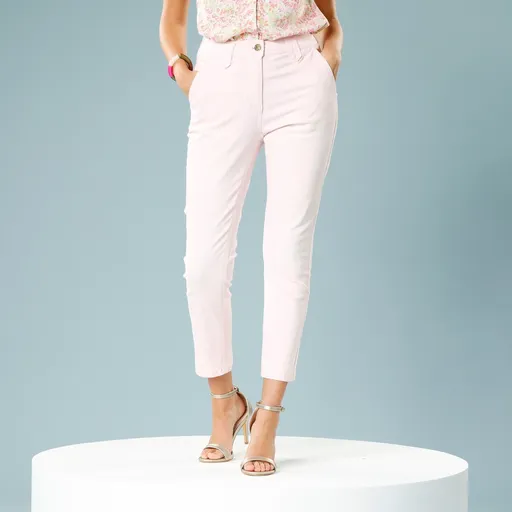 Nohavice mom pre nižšiu postavu