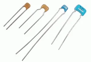 Kondenzátor keramický 330N/50V mono Y5V  rm5   C