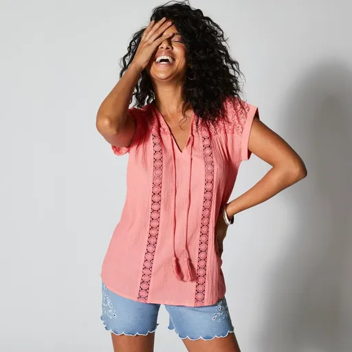 Krepónová blúzka s macramé