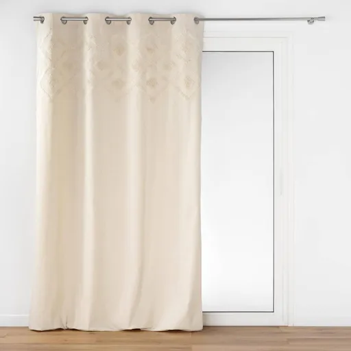 Záves s taftovými kosoštvorcami